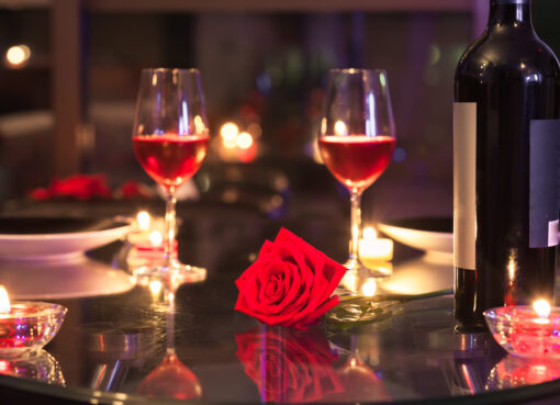 10 Tips for Staging a Swoon-worthy Romantic Dinner at Home